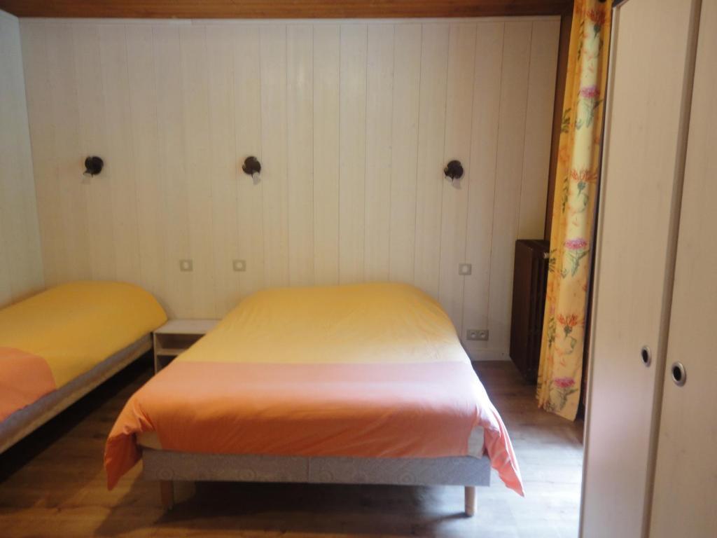 Logis Hotel Les Sapins มงทริองด์ ห้อง รูปภาพ
